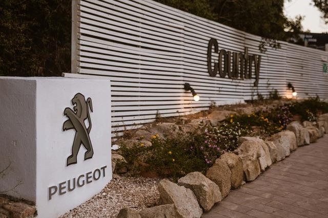 peugeot country club sardegna