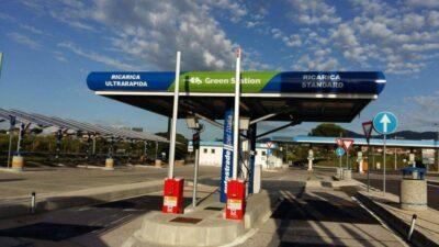 Stazione ricarica elettrica