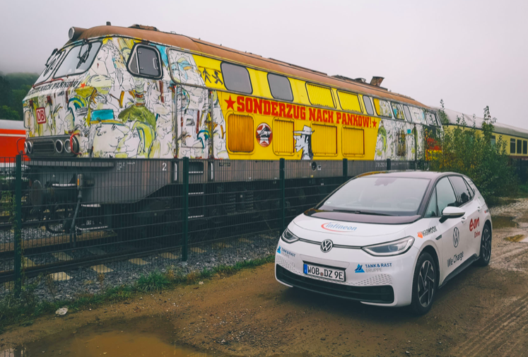 Megane elettrica contro