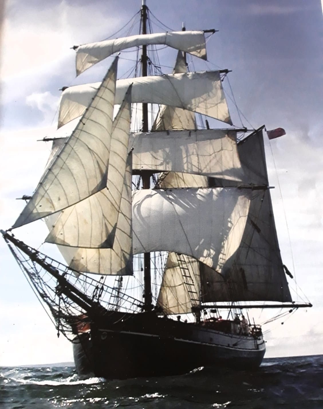 barca a vela elettrica