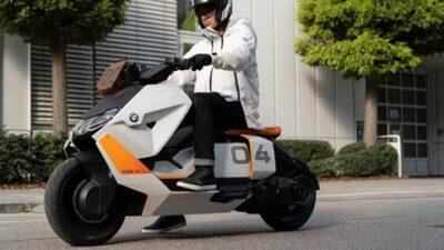 sscooterone elettrico BMW
