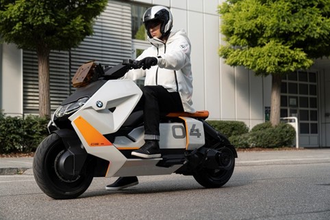 sscooterone elettrico BMW