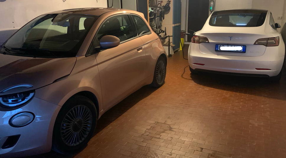 la 500 è una piccola Tesla