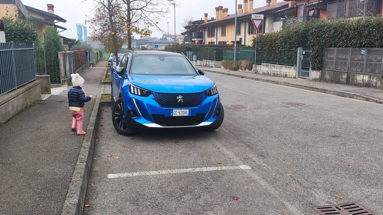Peugeot E2008 GT
