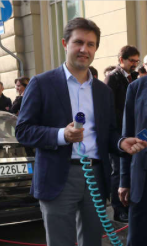 mai più una ibrida