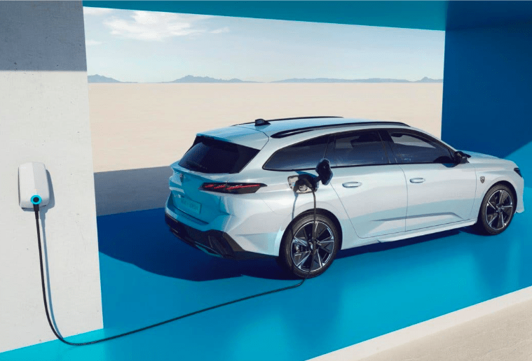 arriva la peugeot