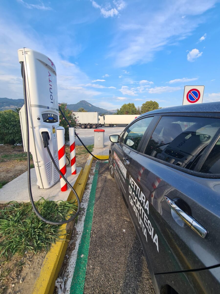 nissan leaf a confronto