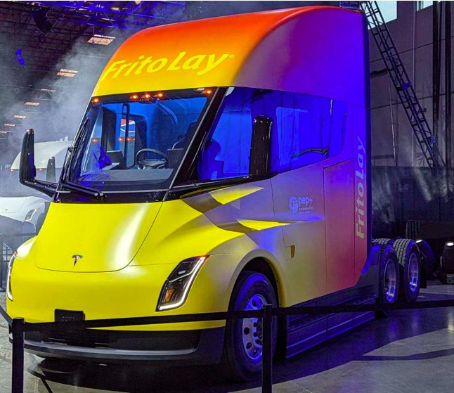 come v il super camion tesla