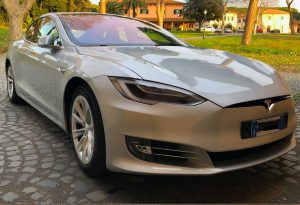 Tesla Model s 100D
