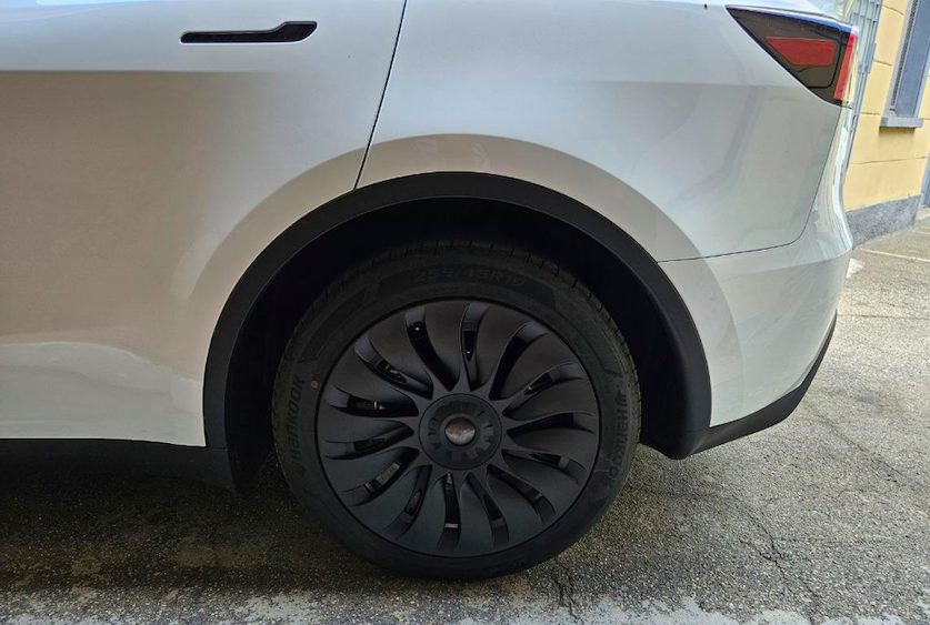 Tesla Model Y LR