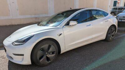 tesla model 3 AWD