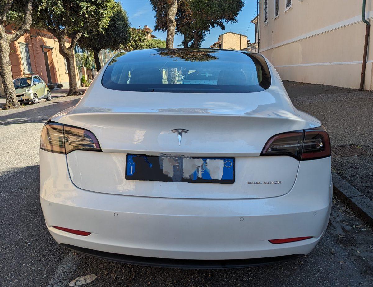 tesla model 3 AWD