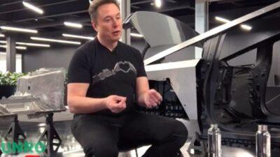 Musk stipendio