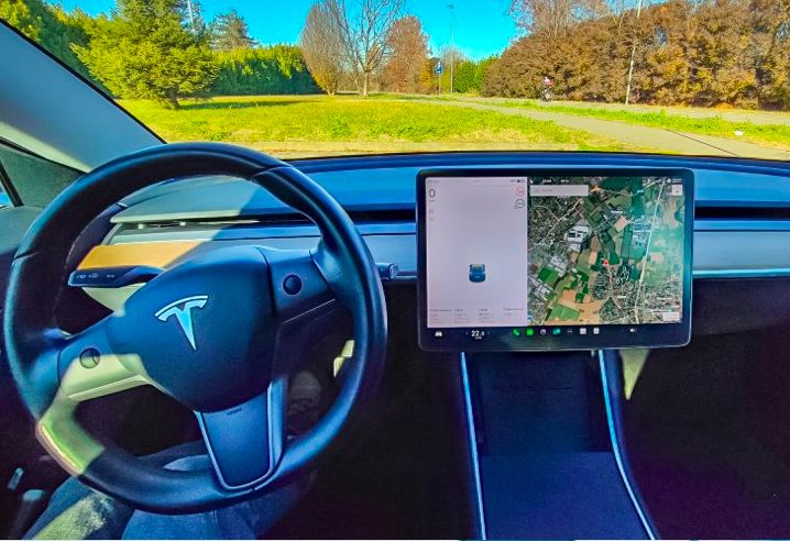 Tesla Model 3 LR con 82 mila km