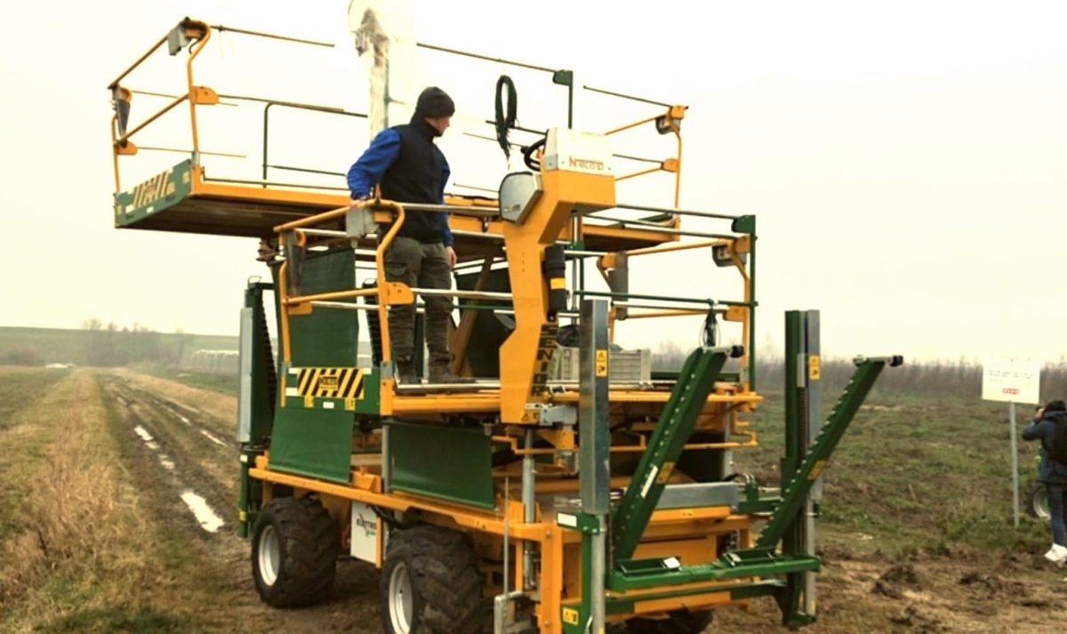 macchina raccolta frutta Agricoltura elettrica