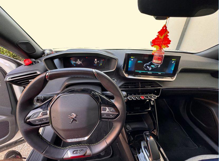 peugeot e2008