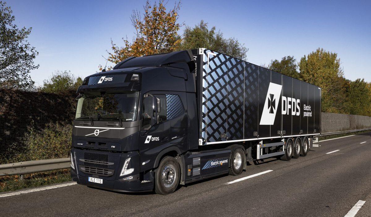100 camion elettrici volvo