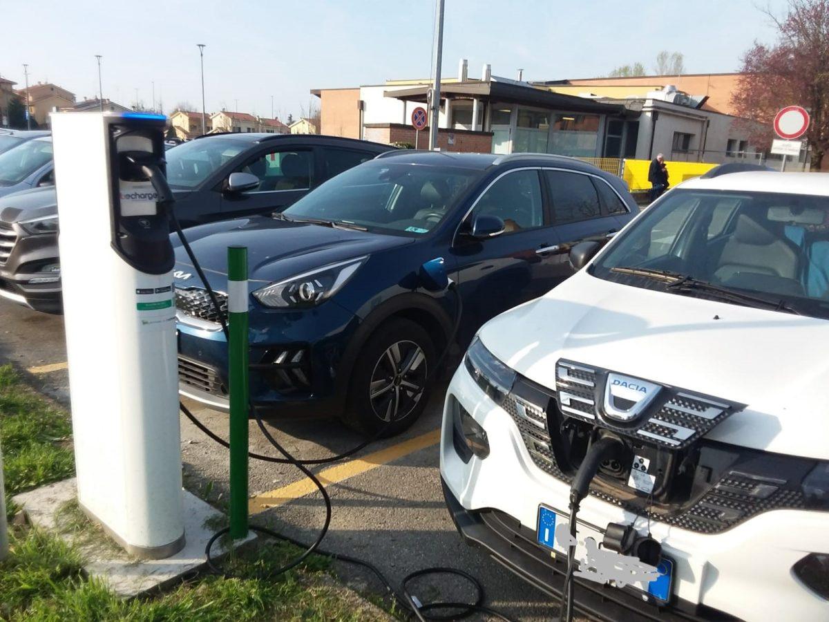 il parcheggio in ricarica