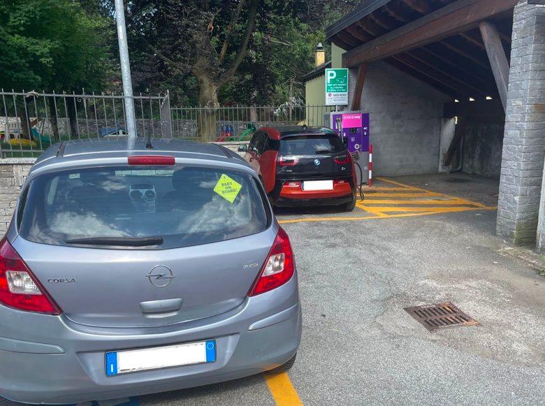 Molti soldi poca educazione