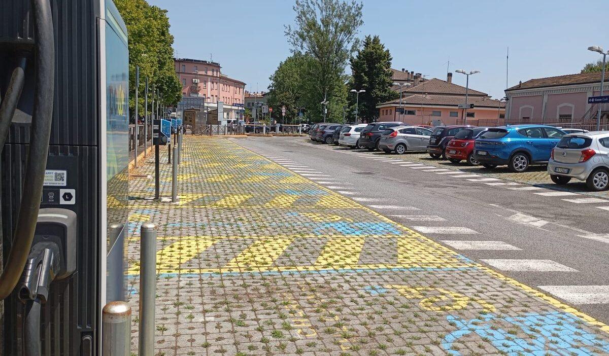 ricarica in parcheggio