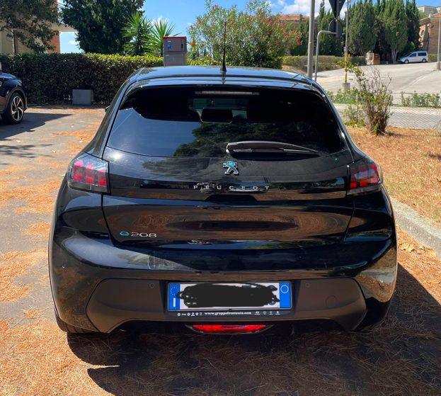 Peugeot e-208 del 2021