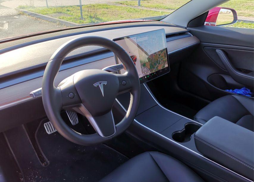 Tesla Model 3 2020