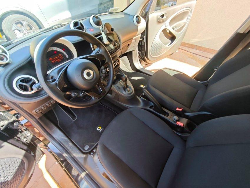 smart fourfour 2018