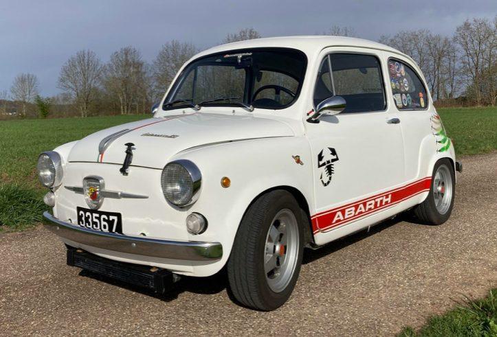 Torna la 600 Abarth