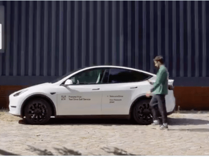 Vuoi provare una Tesla