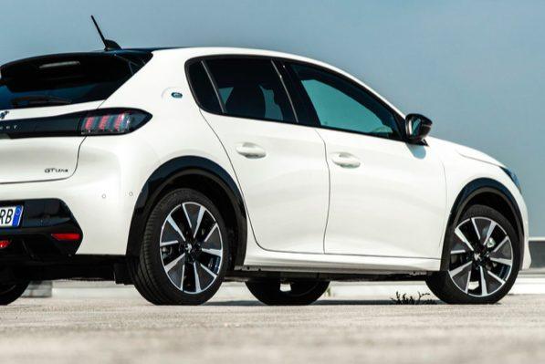  Peugeot e-208 2021