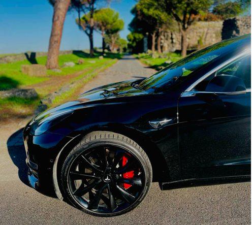 BIlancio di una Tesla 