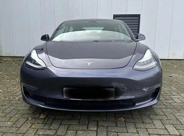 Model 3 Standard Range