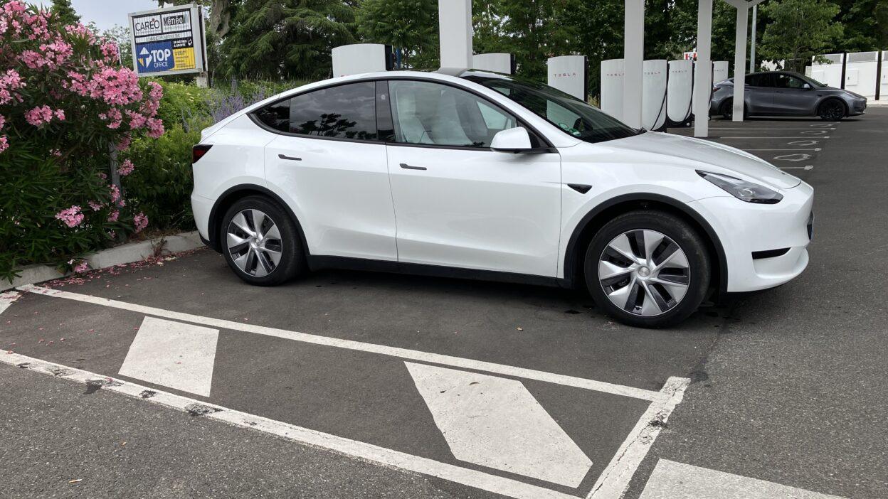 tesla autonomia