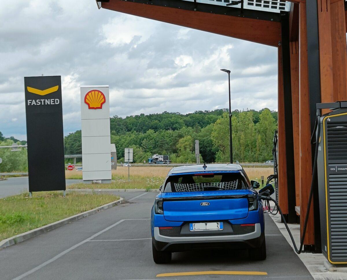 debutta in EV