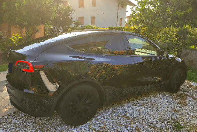 Tesla Model y 2023