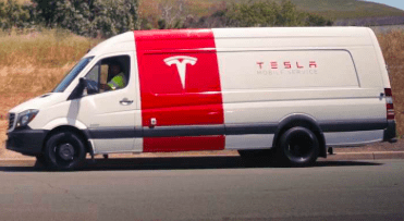 Batteria di servizio Tesla