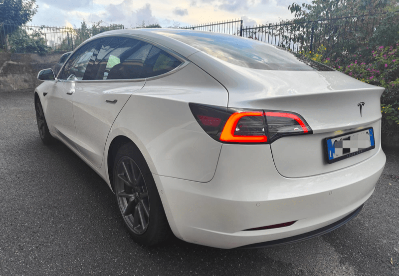 Model 3 Standard Range