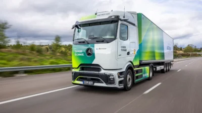 Mercedes eActros 400
