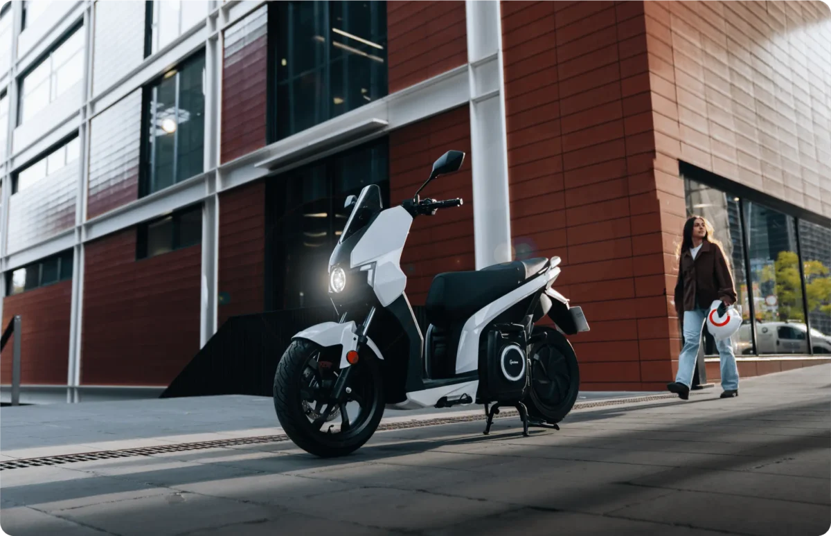 Silence S01, scooter elettrico Silence si espande in Europa