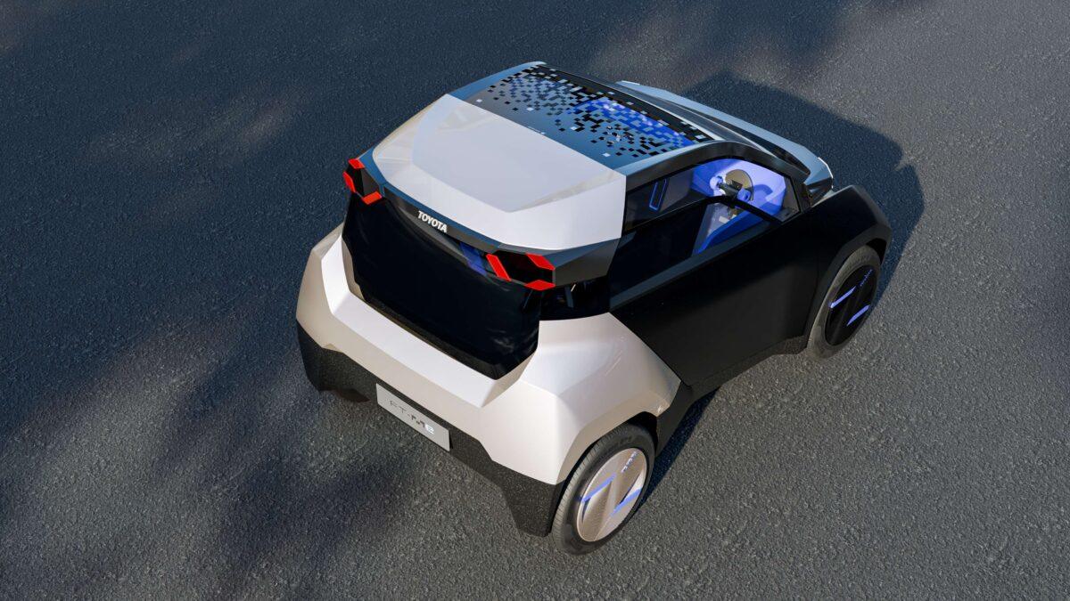 Toyota FT-Me, concept con tetto solare