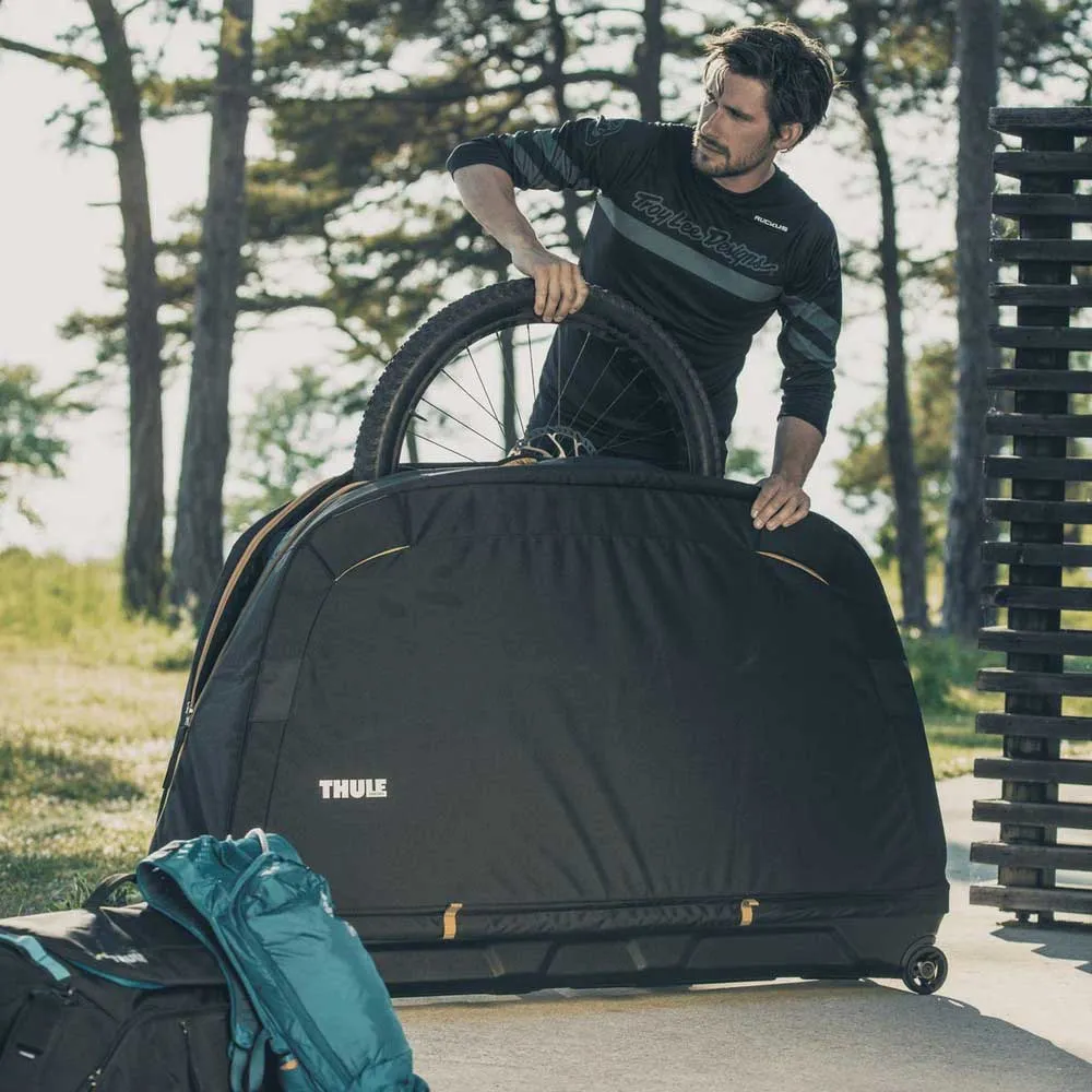 La borsa Thule per il trasporto eBike consente di sportare in massima sicurezza la nostra bici Qual è il miglior modo per spedire un'eBike in Italia o all'estero?