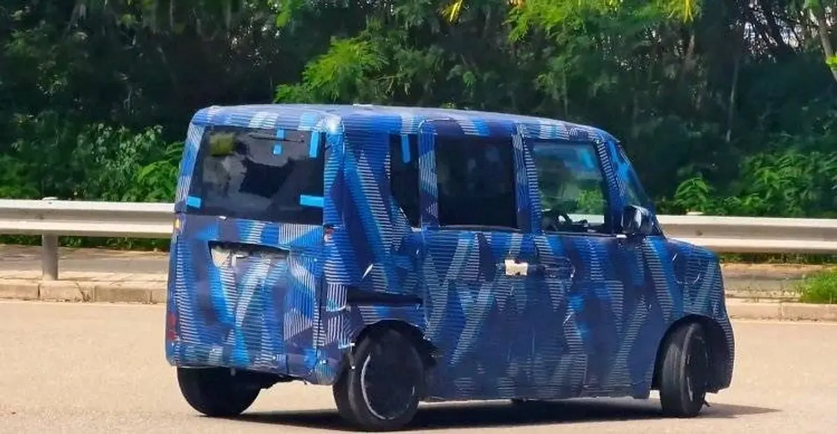 BYD K-Car camuffata circola in Giappone BYD K-Car