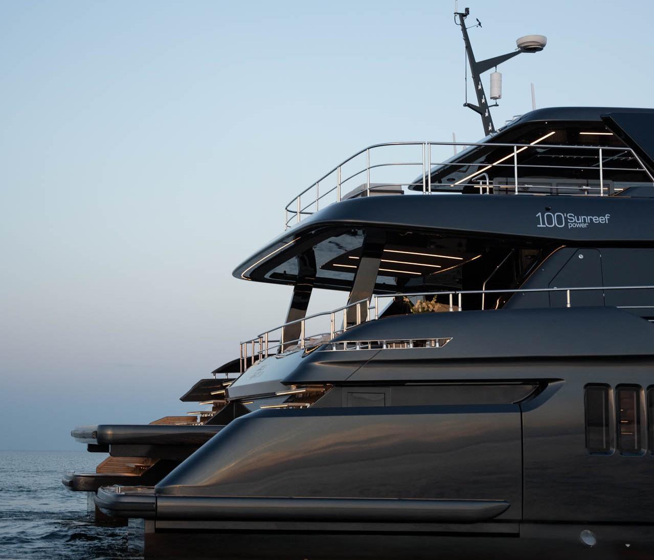 Dettaglio del 100 Sunreef Power da poppa Sunreef