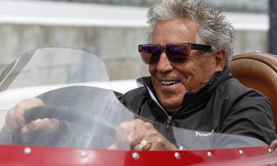 Mario Andretti, campione di F1 nel 1978, oggi guida auto storiche con il Team Lotus StoreDot