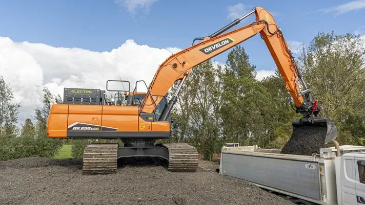 develon escavatori
