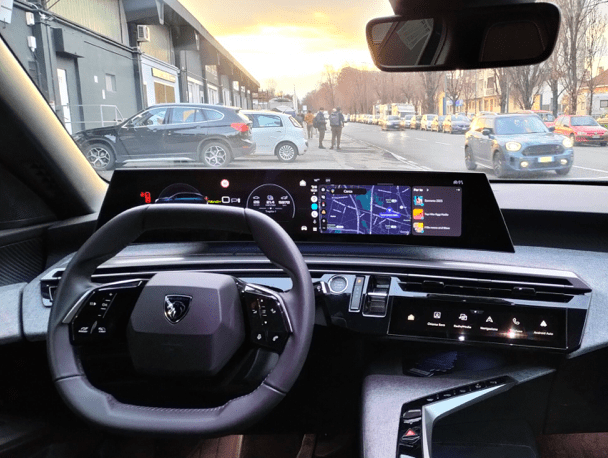 Peugeot e-3008 del 2024