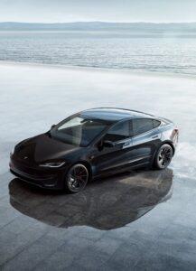 una Tesla Model 3 25.000 km 256 euro