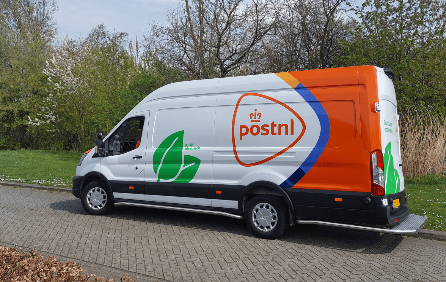 PostNL ricarica camion elettrici