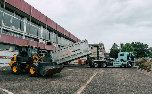 mezzi da lavoro elettrici e camion elettrici