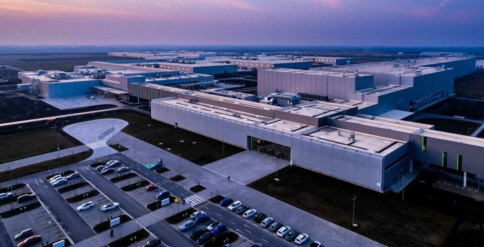 stabilimento BMW a Debrecen, Ungheria BMW iX3